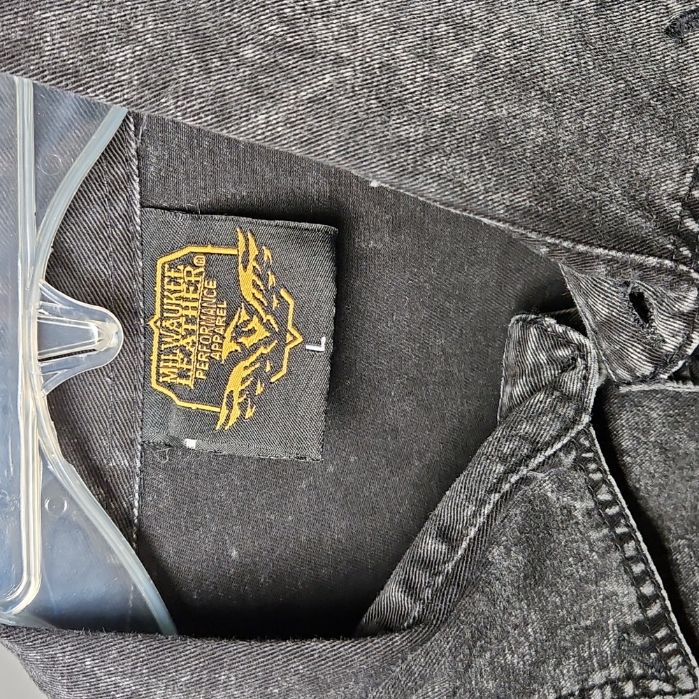 Milwuakee Leather | Men's Sleeveless Button-Down | L - Picture 2 of 3